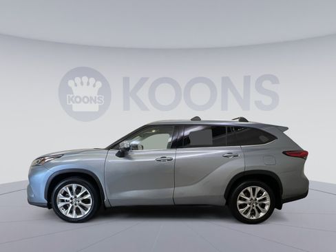 Used 2023 Toyota Highlander Limited AWD/4WD image 5