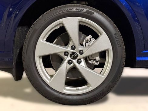 New 2025 Audi Q5 Premium Plus image 12