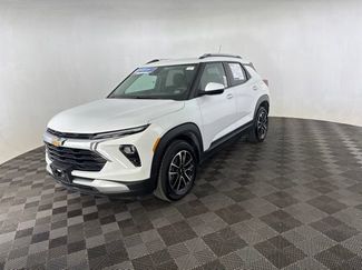 Used 2025 Chevrolet TrailBlazer LT AWD/4WD video 3