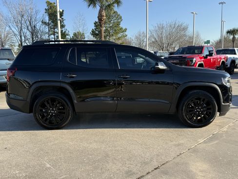 Used 2022 GMC Acadia SLT w/ Elevation Edition image 3