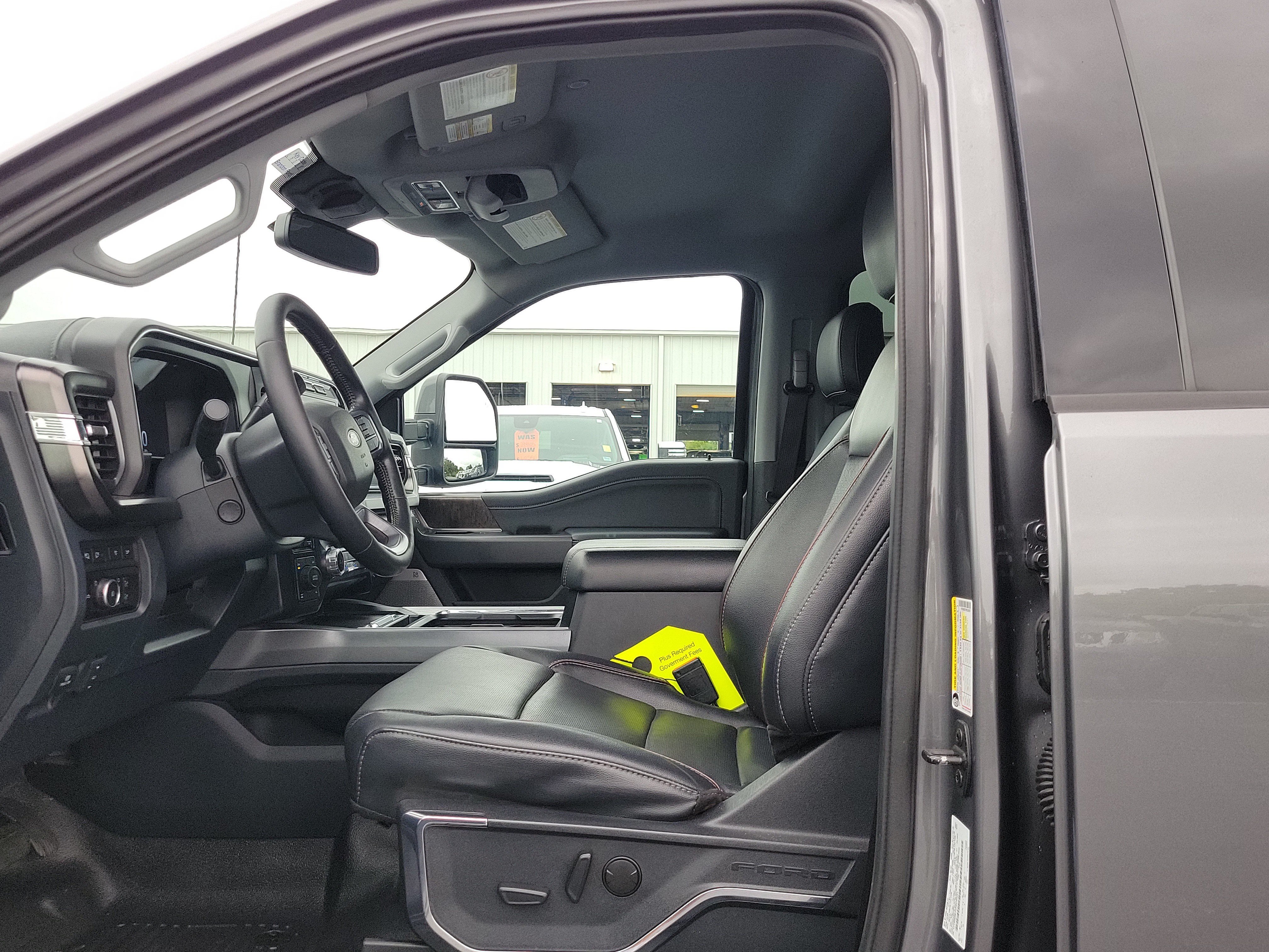 Used 2023 Ford F250 Lariat AWD/4WD image 19