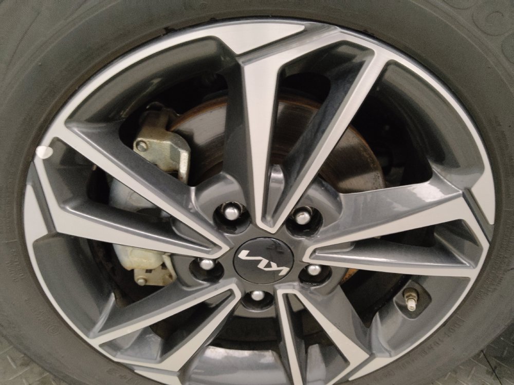 Used 2024 Kia Forte LXS FWD image 31