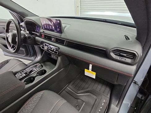 New 2026 Honda Pilot Sport image 38