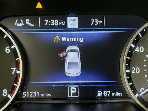 Used 2022 Nissan Maxima SV w/ Floor Mat Group FWD image 14