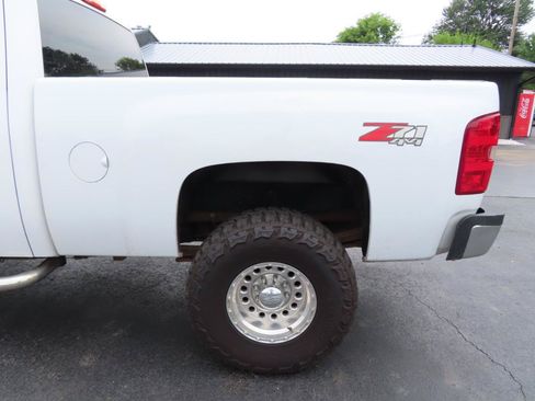 Used 2008 Chevrolet Silverado 2500 LTZ w/ Suspension Package, Off-Road AWD/4WD image 14