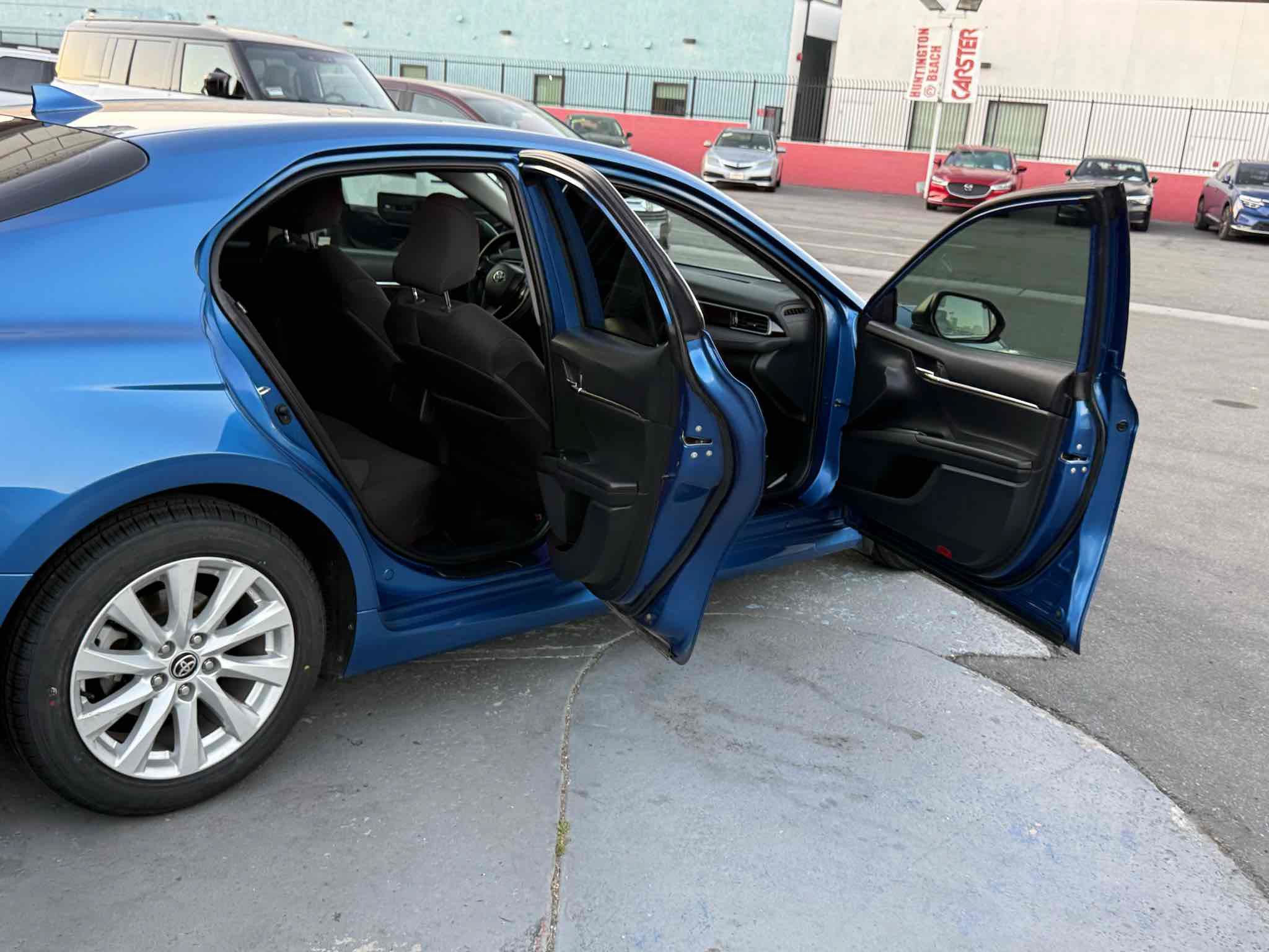 Used 2020 Toyota Camry LE w/ Carpet Mat Package FWD image 45