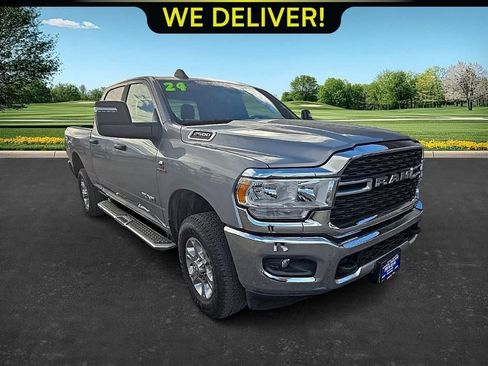 Used 2024 RAM 2500 Big Horn AWD/4WD image 4