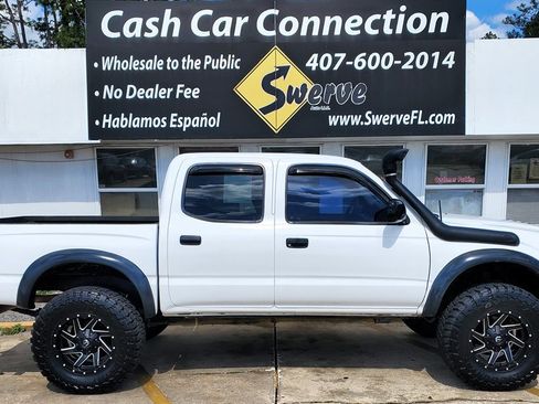 Used 2003 Toyota Tacoma w/ SR5 Package image 6
