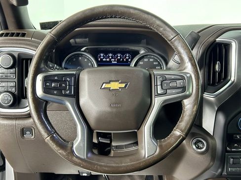 Used 2019 Chevrolet Silverado 1500 LTZ w/ LTZ Premium Package image 24