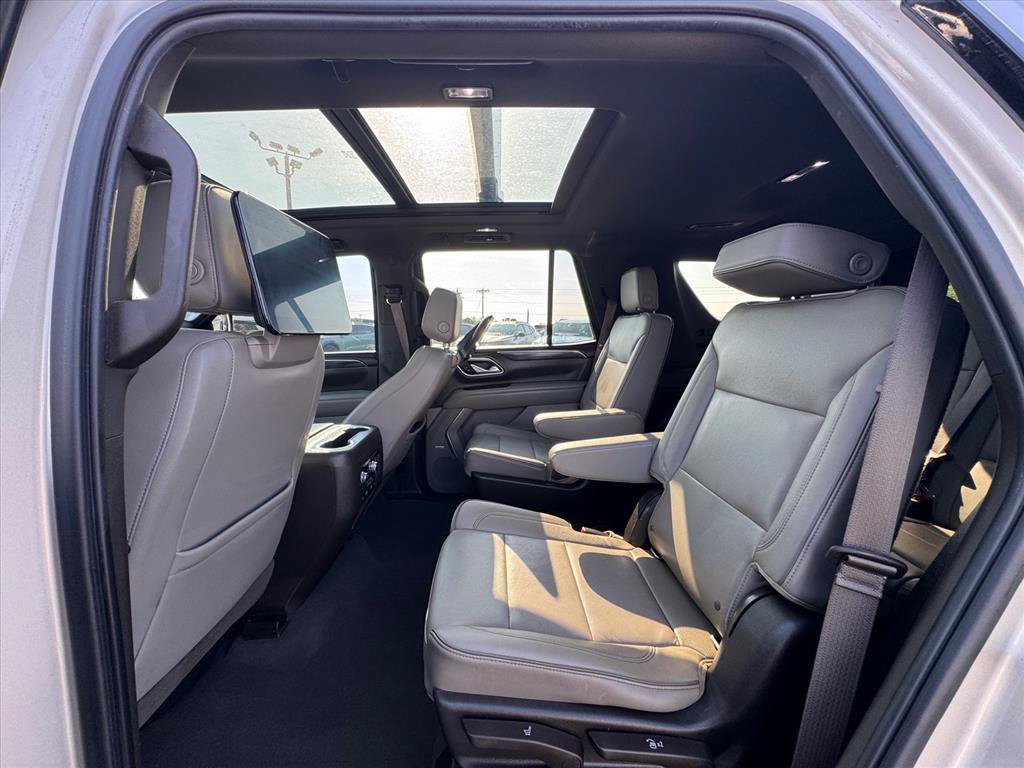 Used 2021 GMC Yukon SLT w/ SLT Luxury Plus Package AWD/4WD image 13
