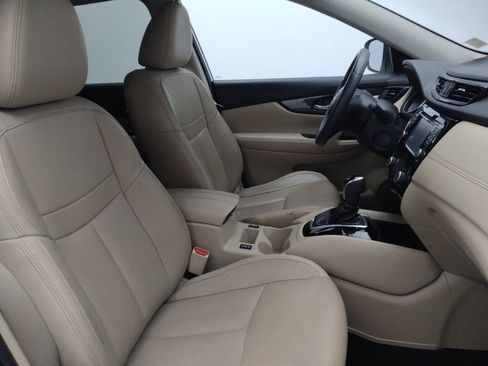 Used 2017 Nissan Rogue SL image 21