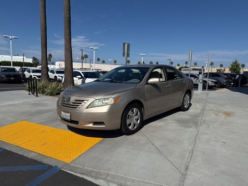 Used 2007 Toyota Camry CE image 2