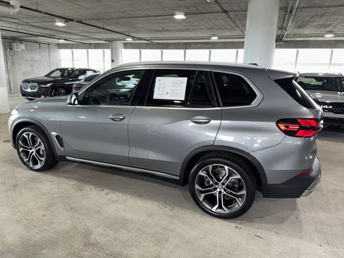 Used 2026 BMW X5 xDrive40i AWD/4WD image 5