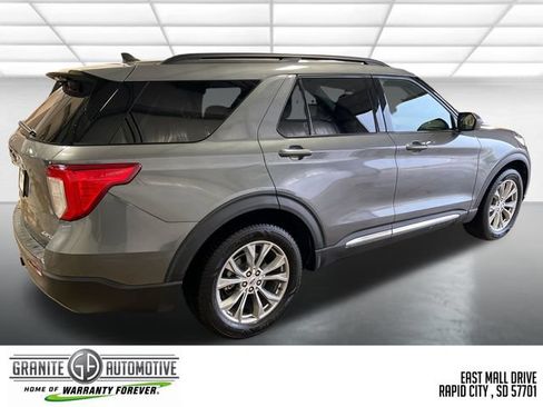 Used 2023 Ford Explorer XLT w/ Equipment Group 202A AWD/4WD image 5