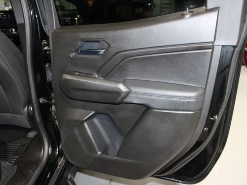 Used 2025 GMC Canyon Elevation w/ Convenience Package AWD/4WD image 7