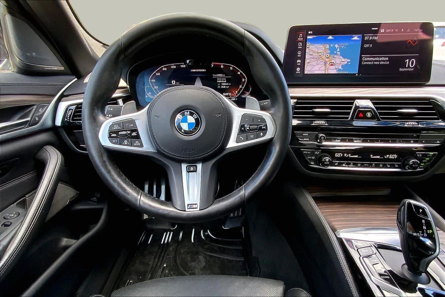 Used 2021 BMW M550i xDrive w/ Executive Package AWD/4WD image 6