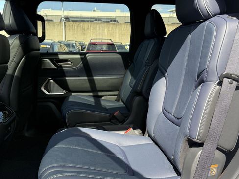 New 2026 INFINITI QX80 4WD w/ Sport Exterior Package image 19