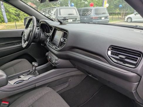 Used 2023 Dodge Durango SXT AWD/4WD image 36