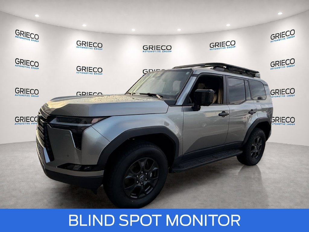 Used 2024 Lexus GX 550 AWD/4WD image 3