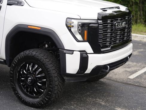 Used 2025 GMC Sierra 3500 Denali Ultimate image 43