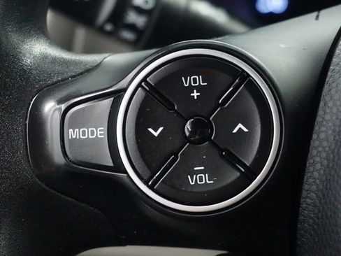 Used 2018 Kia Soul image 49