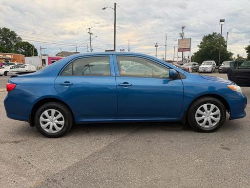 Used 2009 Toyota Corolla LE FWD image 4