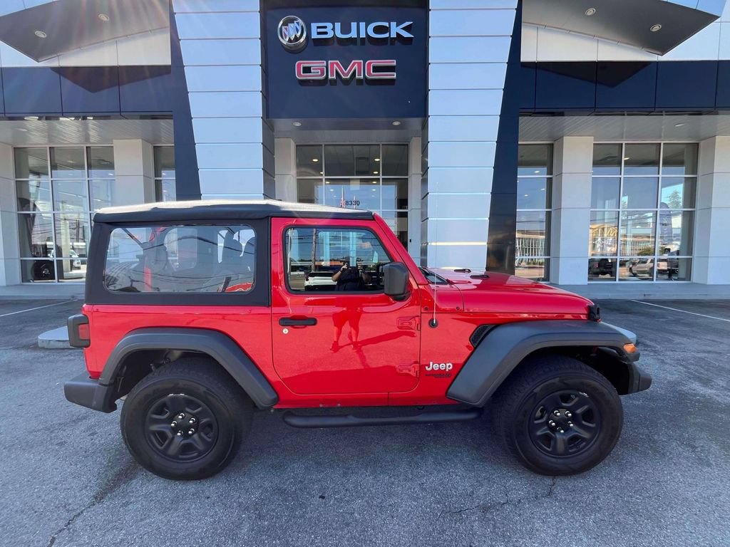 Used 2020 Jeep Wrangler Sport AWD/4WD image 2
