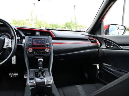 Used 2018 Honda Civic Sport image 25