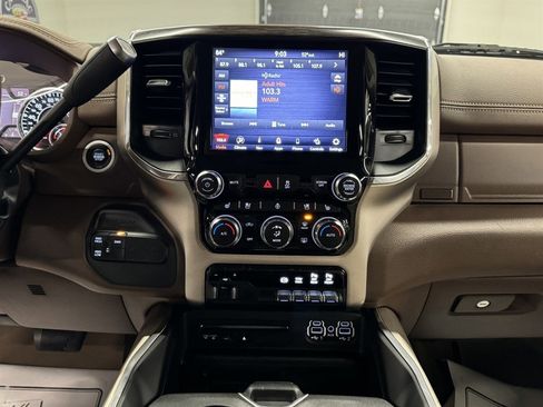 Used 2019 RAM 2500 Laramie AWD/4WD image 35