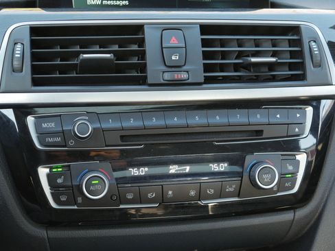 Used 2017 BMW 330i xDrive Sedan image 16