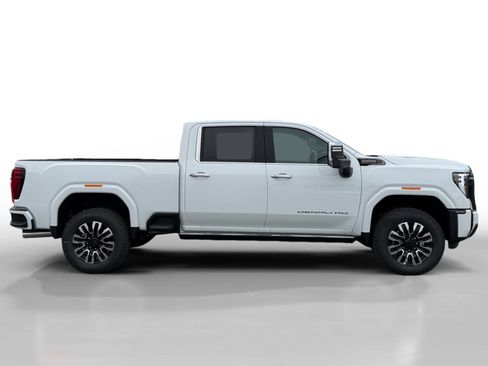 New 2025 GMC Sierra 2500 Denali Ultimate w/ Max Trailering Package image 6