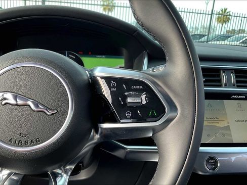 New 2024 Jaguar I-PACE R-Dynamic HSE image 17