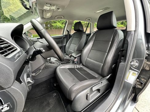 Used 2010 Volkswagen Jetta TDI image 6