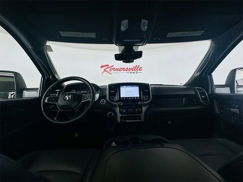 Used 2024 RAM 2500 Tradesman w/ Chrome Appearance Group image 10