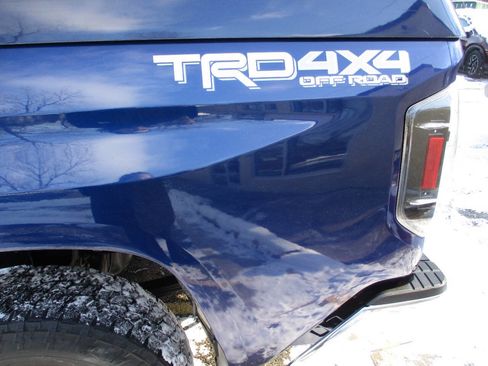 Used 2015 Toyota Tundra SR5 w/ TRD Off Road Package image 17