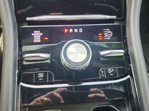 Used 2024 Jeep Grand Cherokee L Overland w/ Rear Seat Video Group I image 23