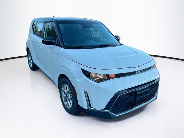 Certified 2024 Kia Soul S FWD image 3