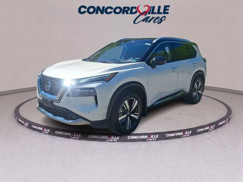 Certified 2021 Nissan Rogue Platinum AWD/4WD image 4