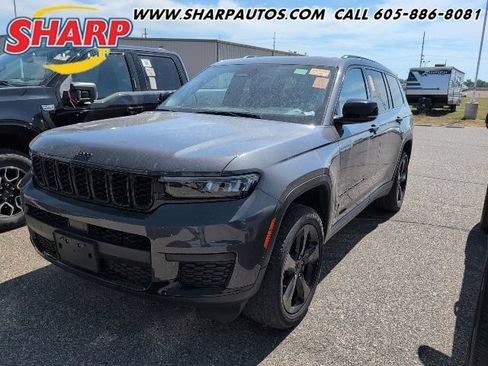 Used 2023 Jeep Grand Cherokee L Laredo AWD/4WD image 1