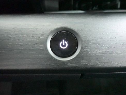 Used 2024 Nissan Ariya AWD image 22