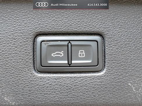 Used 2023 Audi Q7 2.0T Premium Plus w/ Premium Plus Package AWD/4WD image 41