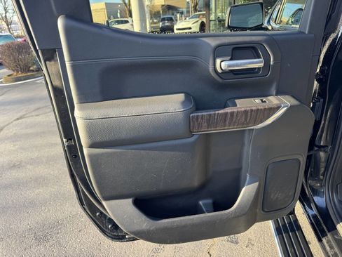 Used 2021 GMC Sierra 1500 Denali w/ Denali Ultimate Package image 18