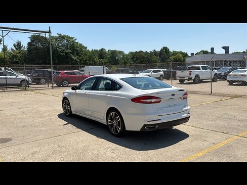 Used 2020 Ford Fusion Titanium AWD/4WD image 4