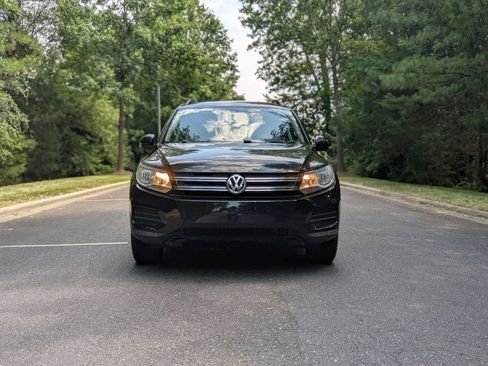 Used 2016 Volkswagen Tiguan S FWD image 4