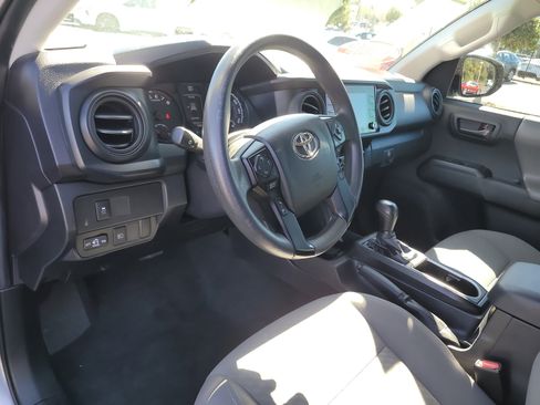 Certified 2022 Toyota Tacoma SR image 18