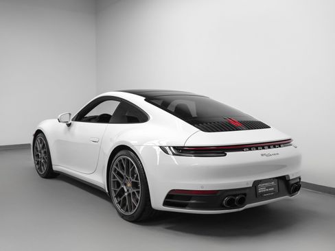 Certified 2021 Porsche 911 Carrera RWD image 3