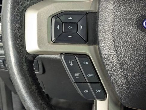 Used 2020 Ford F250 Lariat w/ Lariat Value Package AWD/4WD image 16