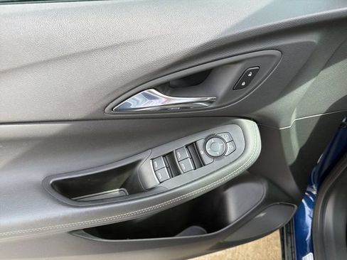 Used 2023 Buick Encore GX Preferred w/ Cold Weather Comfort Package FWD image 15