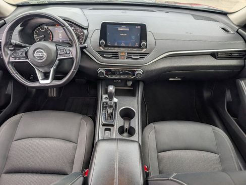Used 2019 Nissan Altima 2.5 SV image 4