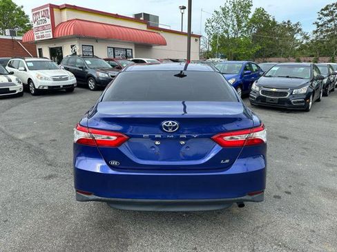 Used 2018 Toyota Camry LE FWD image 6